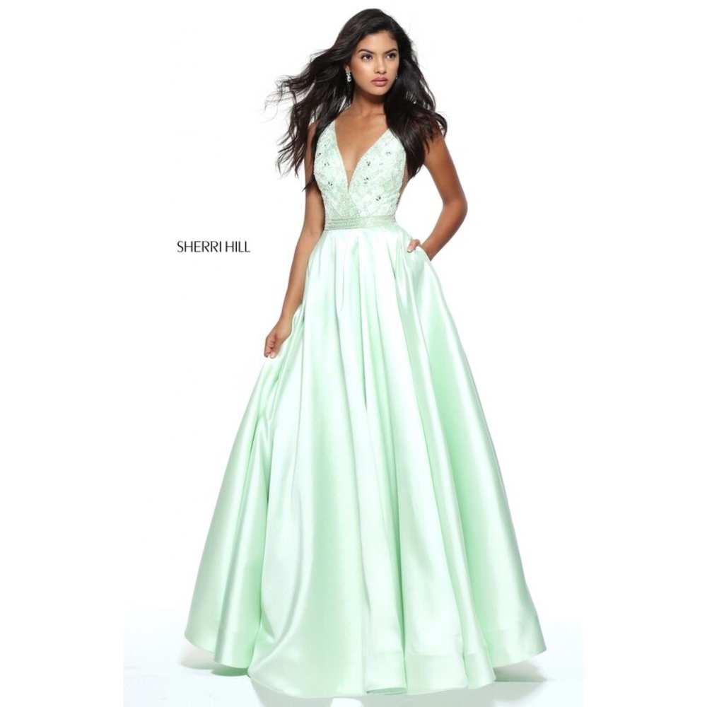 Sherri Hill prom dress with pockets